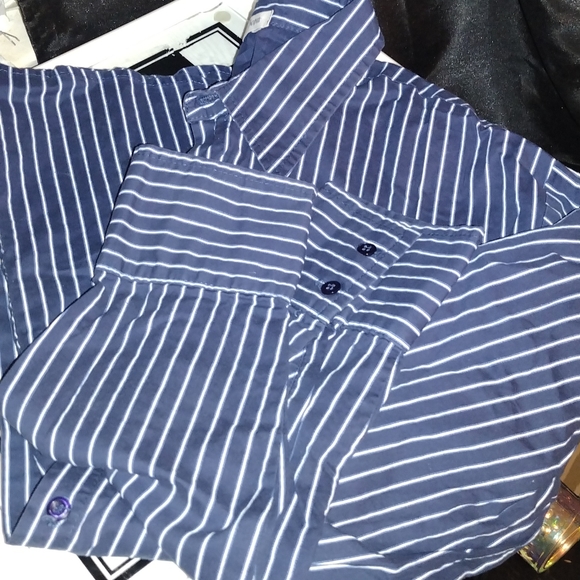 🌻5/$10 Men button down Shirt - Picture 4 of 5